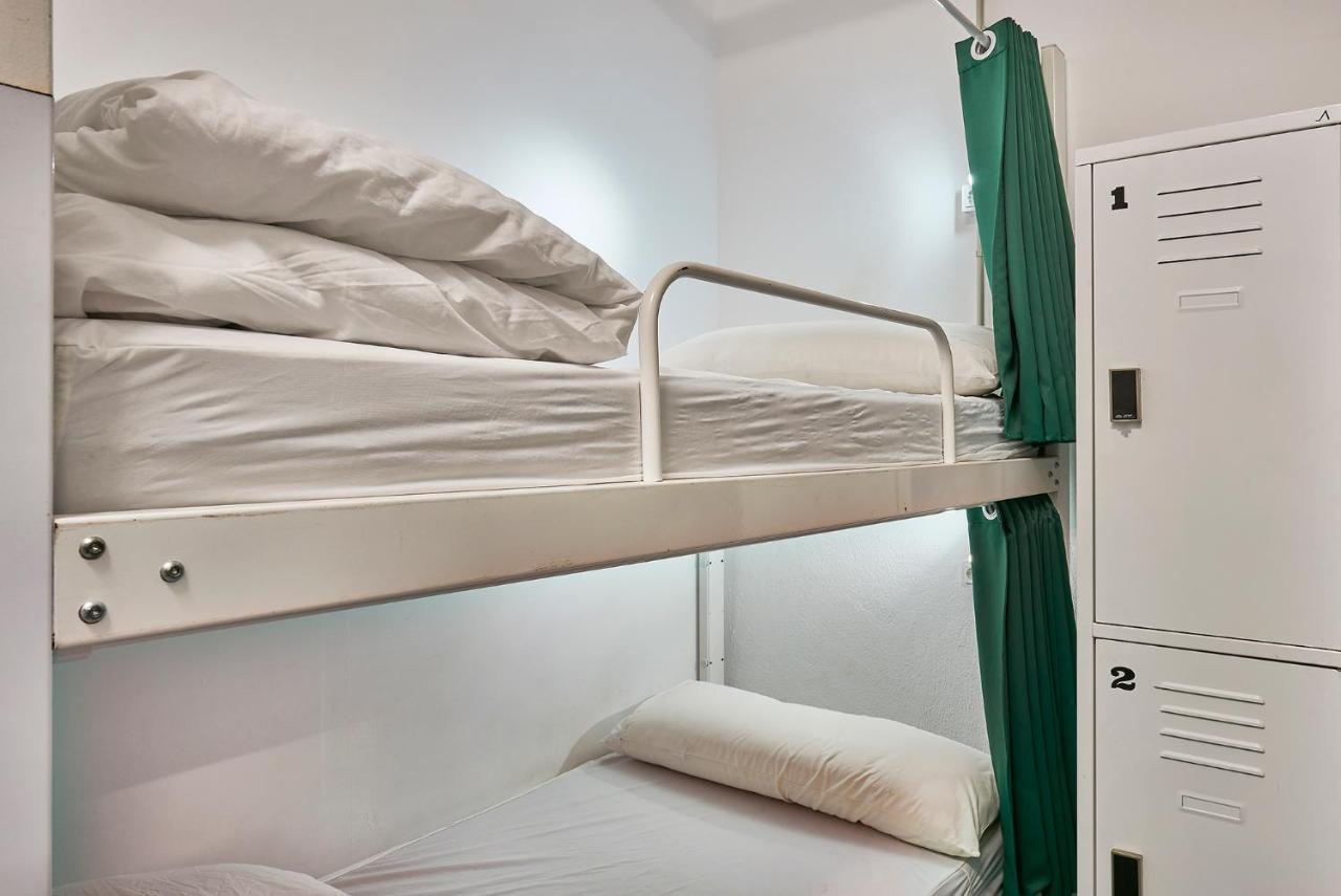 Hola Hostal Collblanc L’Hospitalet de Llobregat Exterior foto