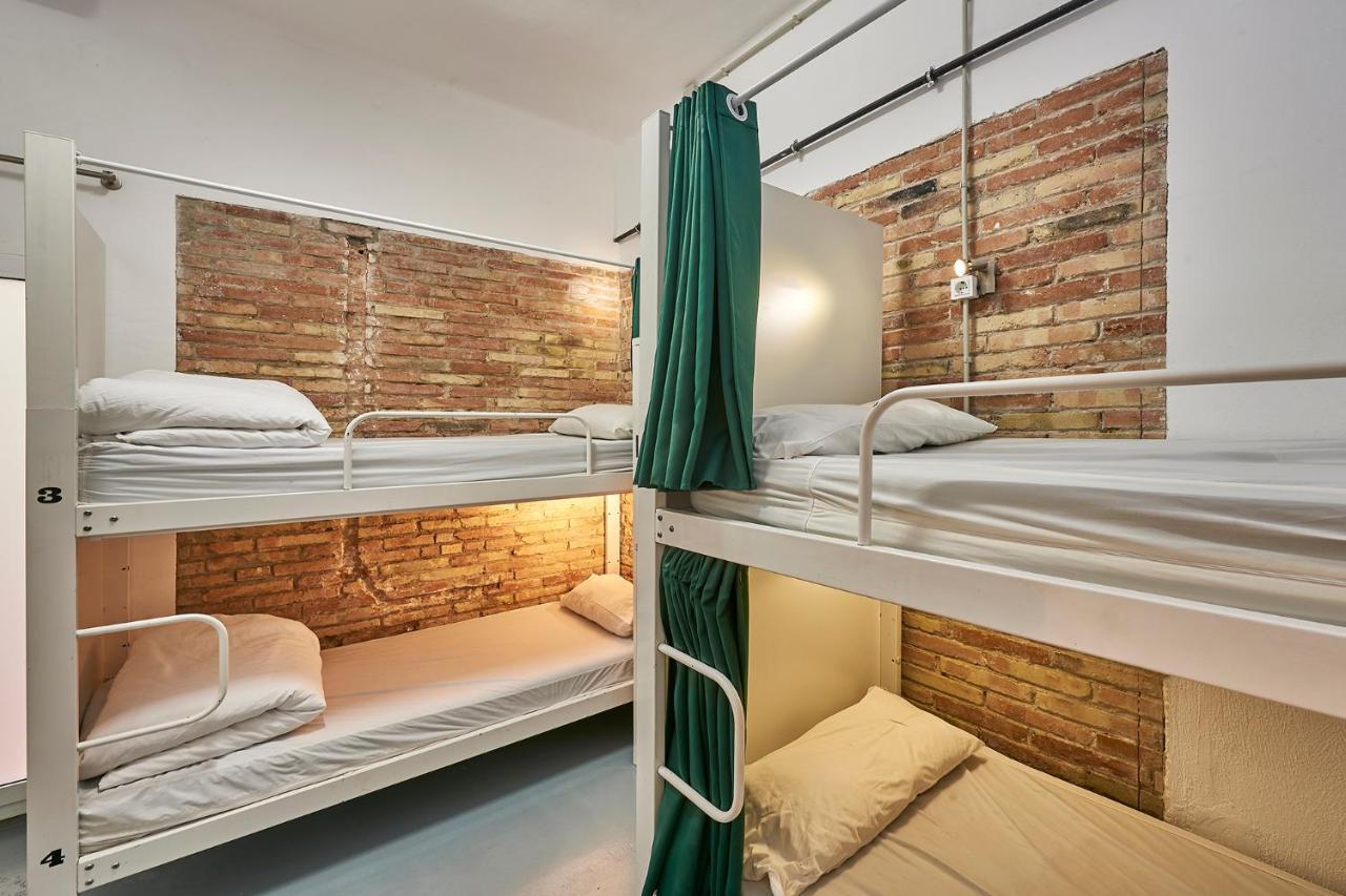 Hola Hostal Collblanc L’Hospitalet de Llobregat Exterior foto