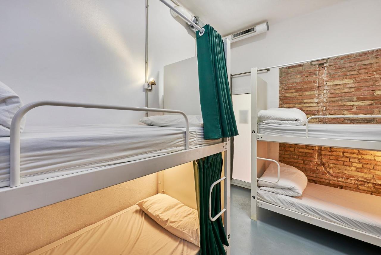 Hola Hostal Collblanc L’Hospitalet de Llobregat Exterior foto